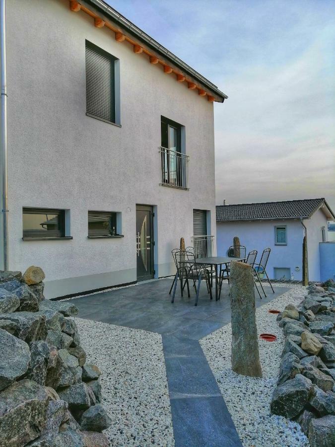 Ferienhaus Sonnenwind Am Hainer See Neukieritzsch Bagian luar foto
