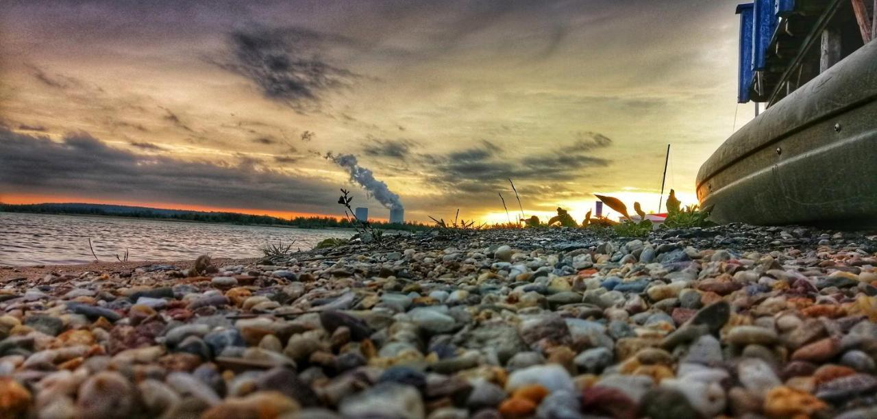 Ferienhaus Sonnenwind Am Hainer See Neukieritzsch Bagian luar foto